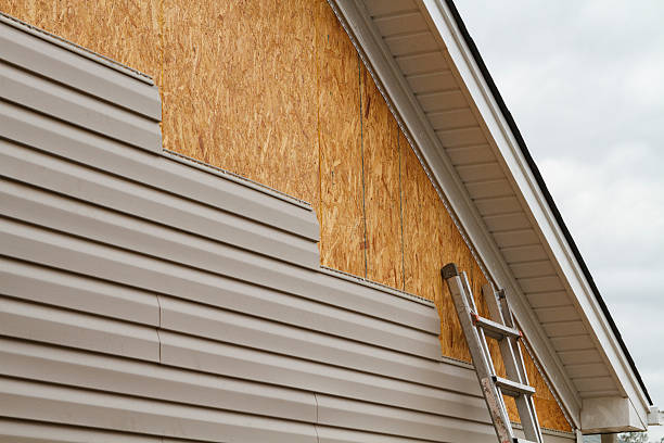 Professional Siding Contractor technician working in Line Lexington, PA